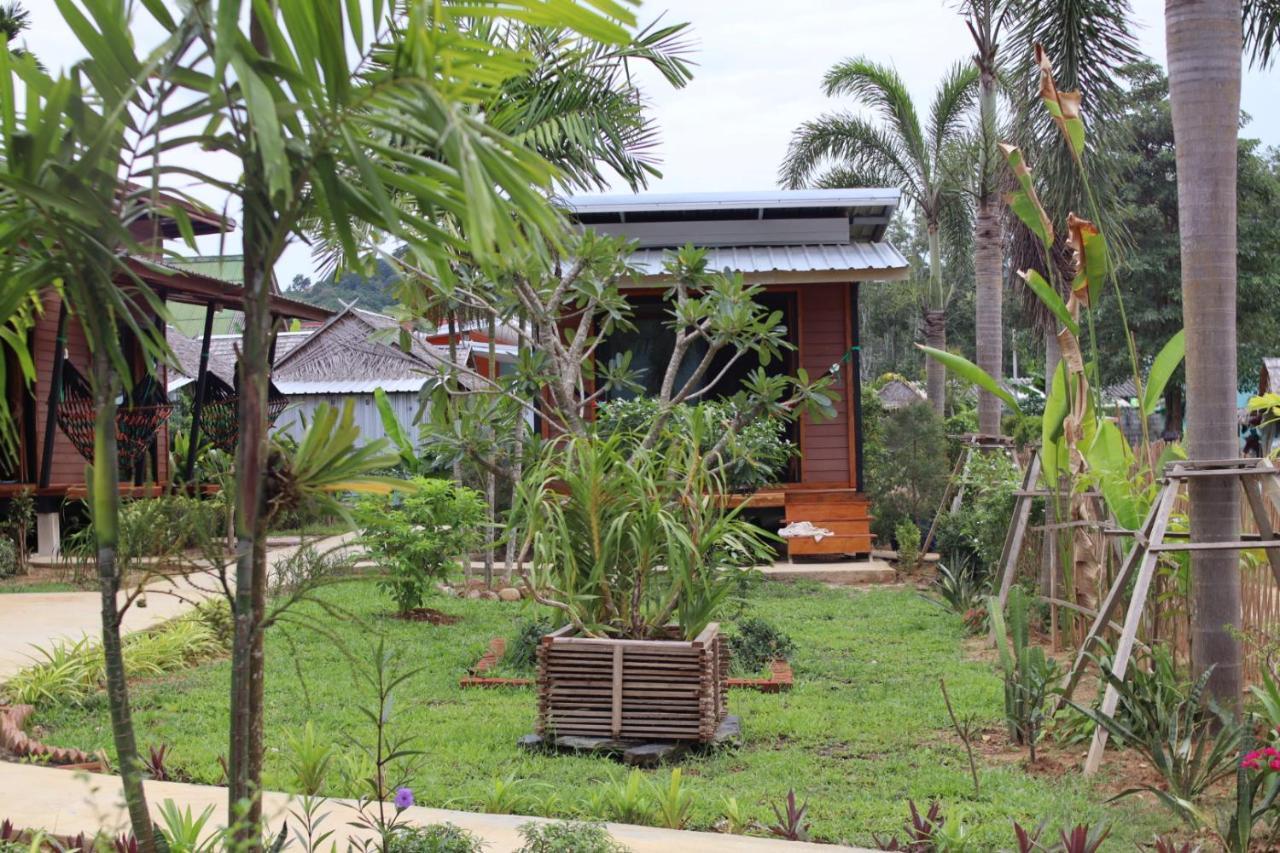 Baan Check In Hotel Ko Lanta Kültér fotó